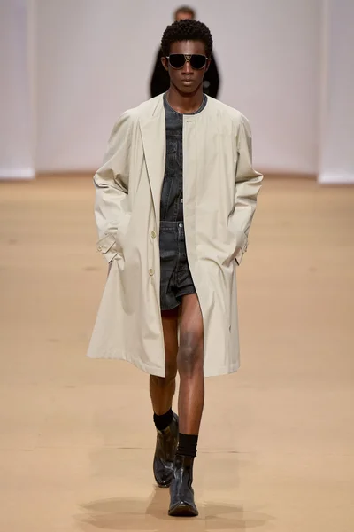 Look 39